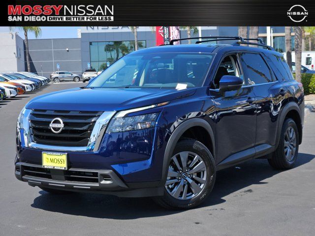 2024 Nissan Pathfinder SV