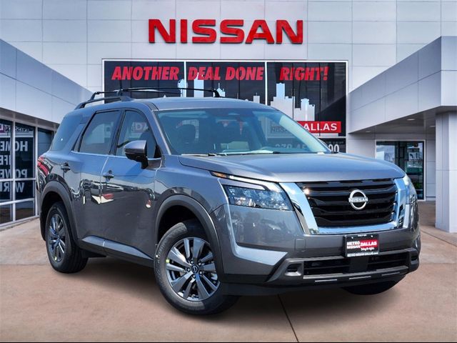 2024 Nissan Pathfinder SV