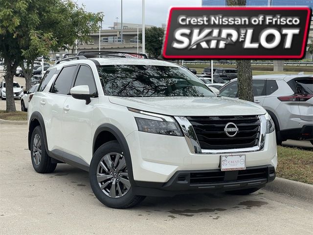 2024 Nissan Pathfinder SV