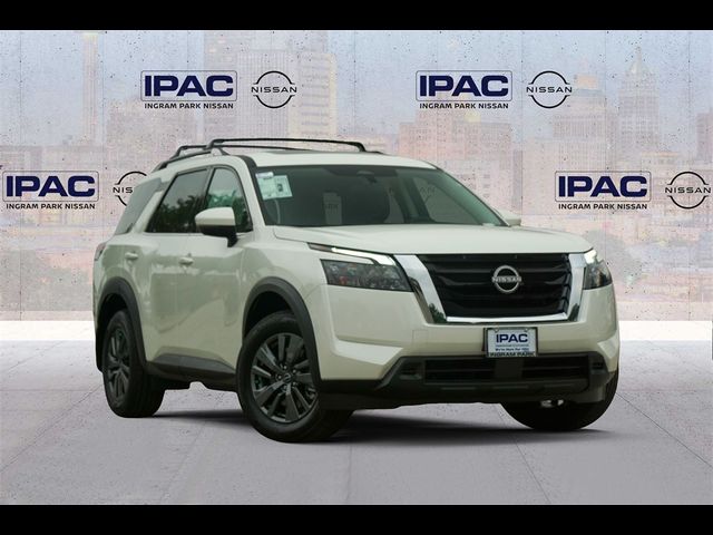 2024 Nissan Pathfinder SV