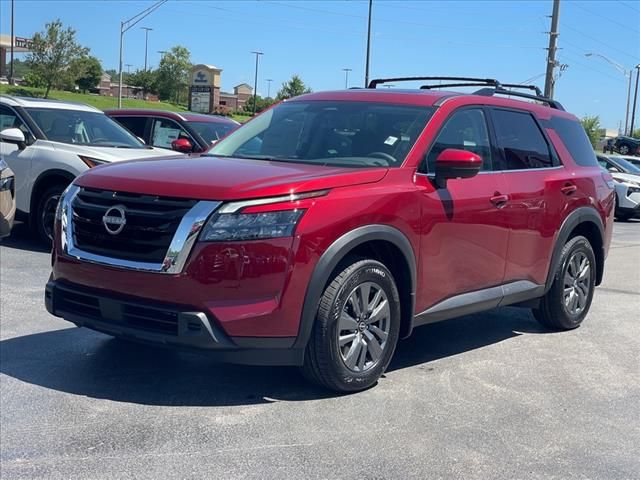 2024 Nissan Pathfinder SV