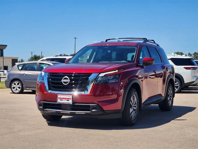 2024 Nissan Pathfinder SV