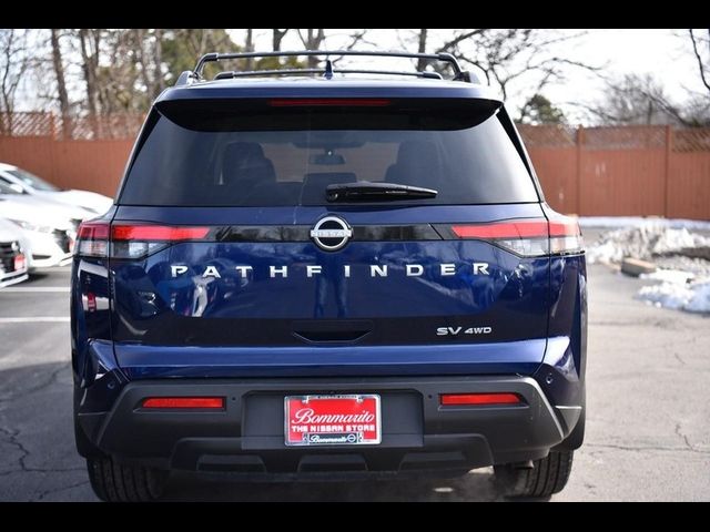 2024 Nissan Pathfinder SV