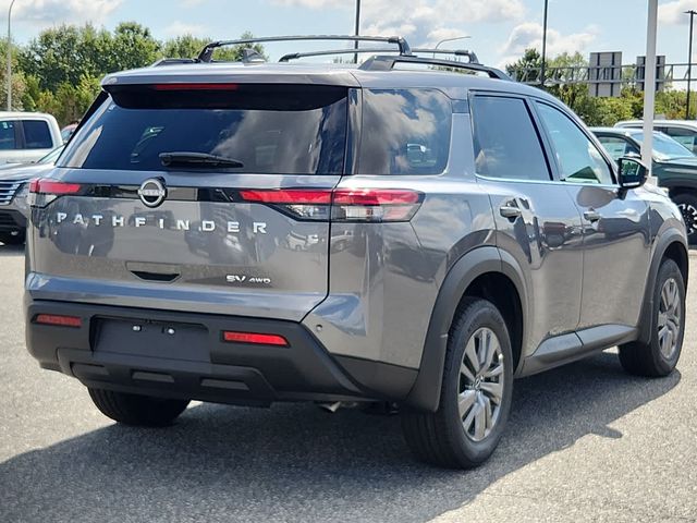 2024 Nissan Pathfinder SV