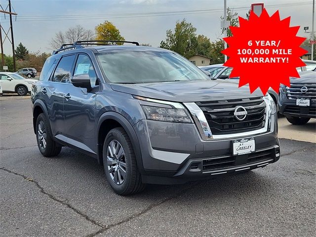 2024 Nissan Pathfinder SV