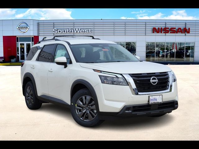 2024 Nissan Pathfinder SV