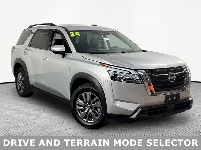 2024 Nissan Pathfinder SV