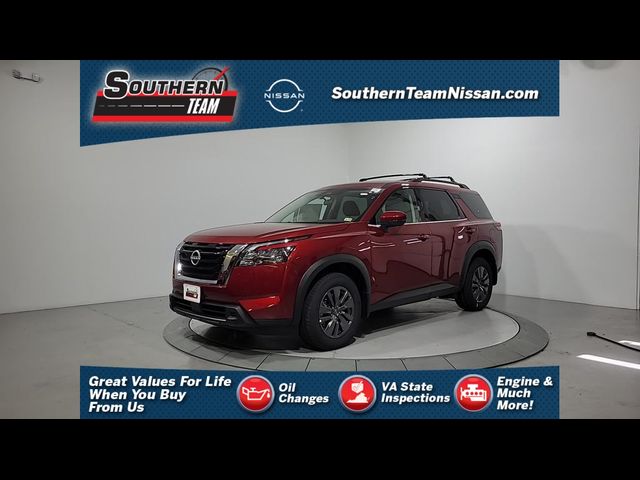 2024 Nissan Pathfinder SV