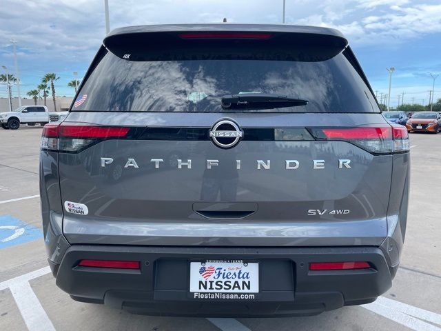 2024 Nissan Pathfinder SV