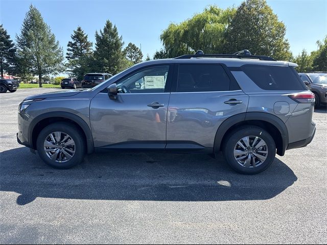 2024 Nissan Pathfinder SV