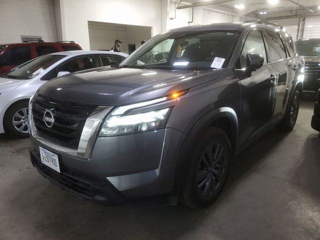 2024 Nissan Pathfinder SV