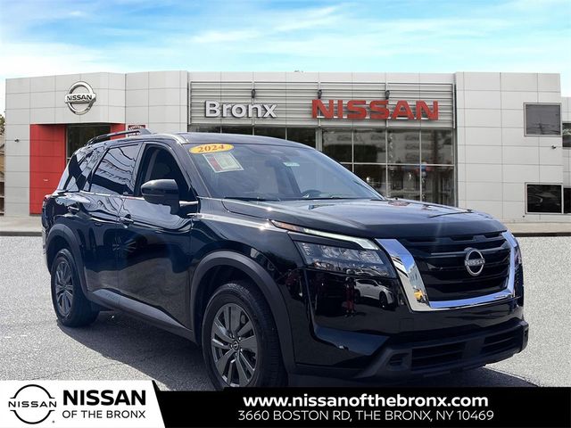 2024 Nissan Pathfinder SV