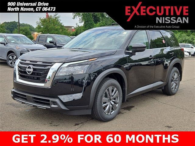 2024 Nissan Pathfinder SV