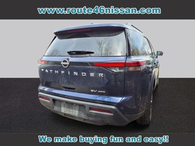 2024 Nissan Pathfinder SV