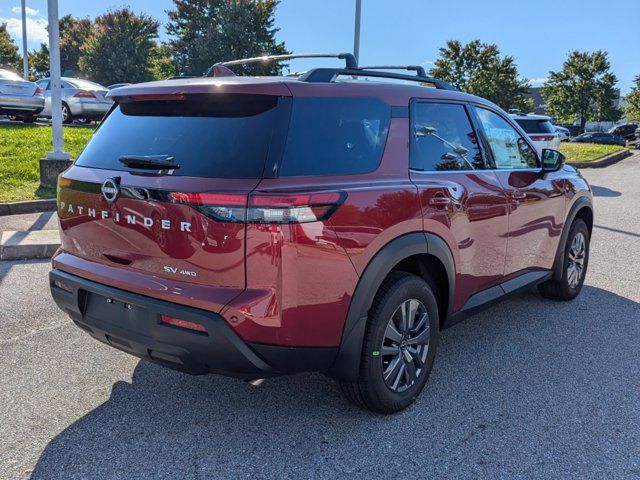 2024 Nissan Pathfinder SV