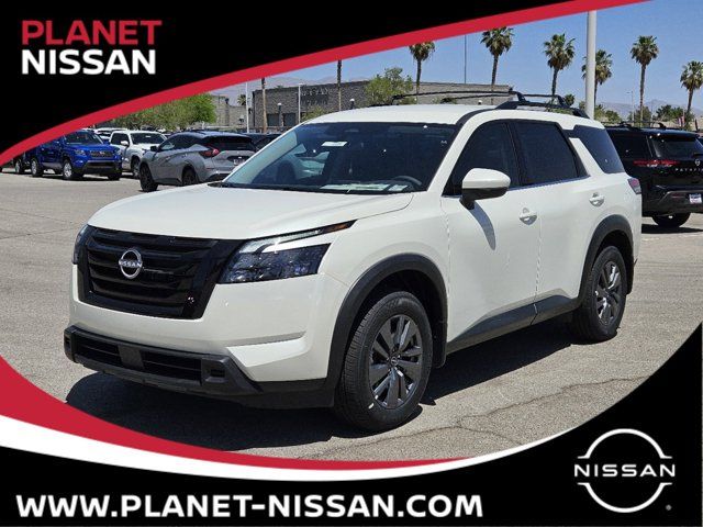 2024 Nissan Pathfinder SV