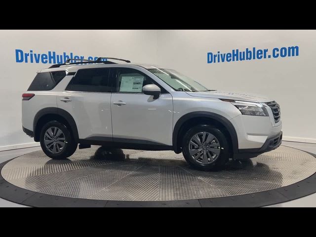 2024 Nissan Pathfinder SV