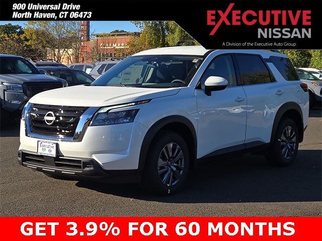 2024 Nissan Pathfinder SV