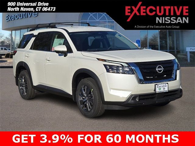 2024 Nissan Pathfinder SV