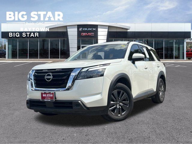 2024 Nissan Pathfinder SV