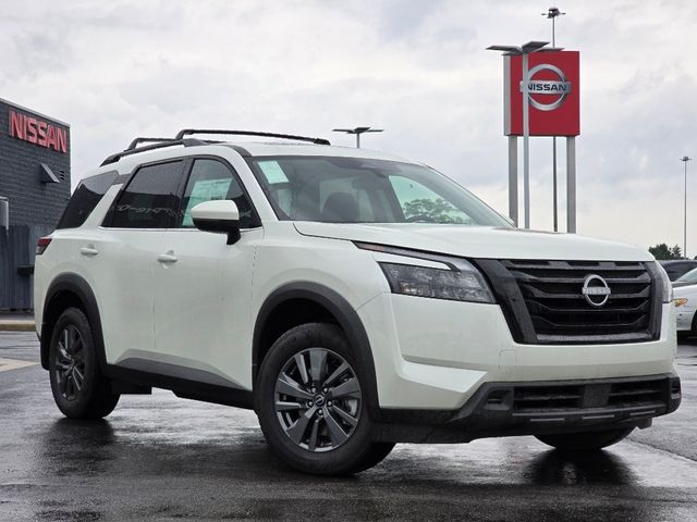 2024 Nissan Pathfinder SV