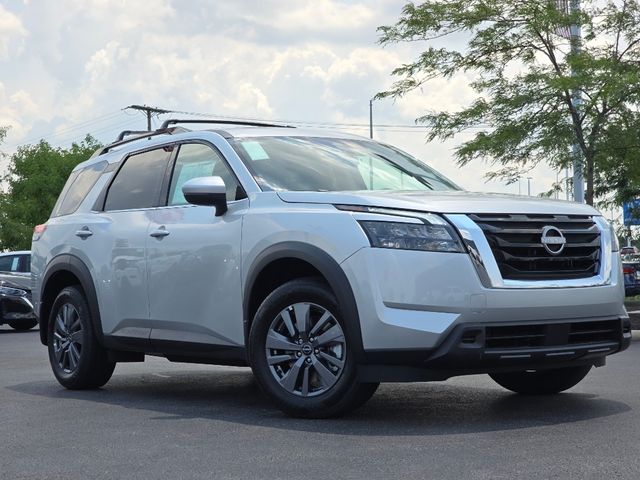 2024 Nissan Pathfinder SV