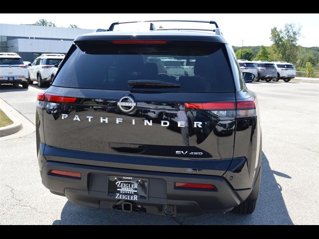 2024 Nissan Pathfinder SV