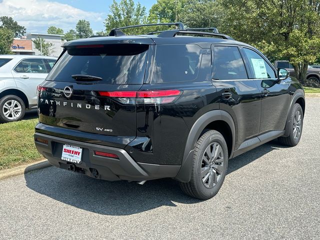 2024 Nissan Pathfinder SV