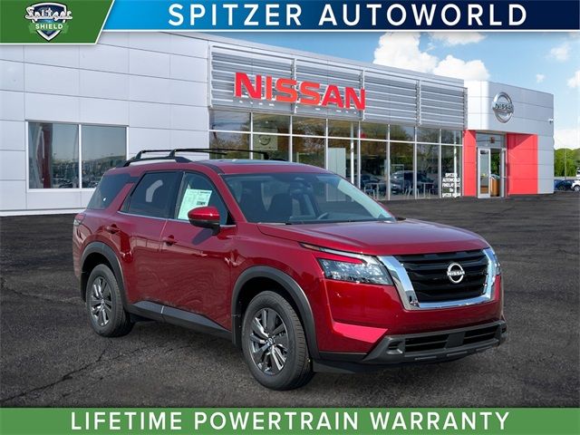 2024 Nissan Pathfinder SV