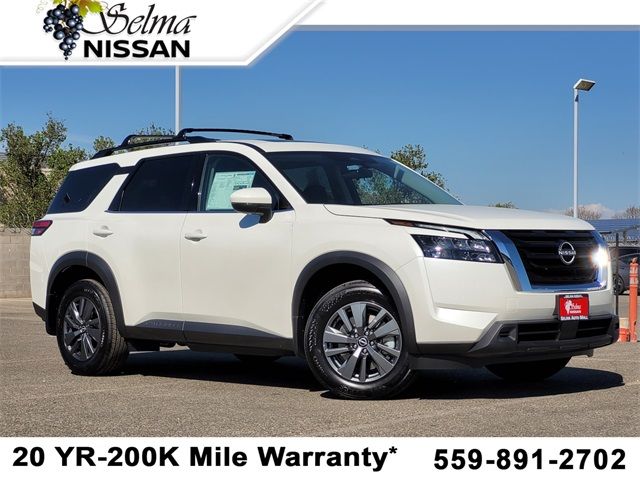 2024 Nissan Pathfinder SV