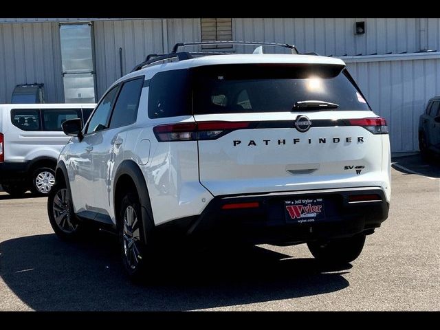 2024 Nissan Pathfinder SV