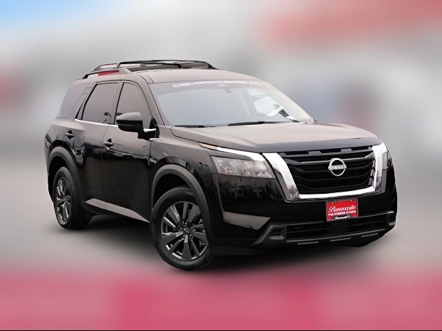 2024 Nissan Pathfinder SV