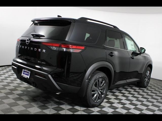 2024 Nissan Pathfinder SV