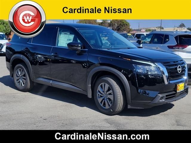 2024 Nissan Pathfinder S