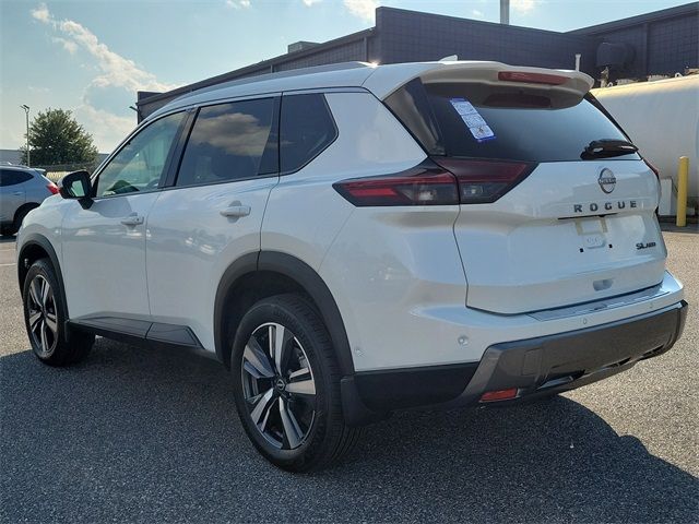 2024 Nissan Rogue SL