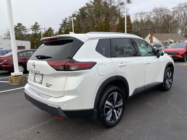 2024 Nissan Rogue SL