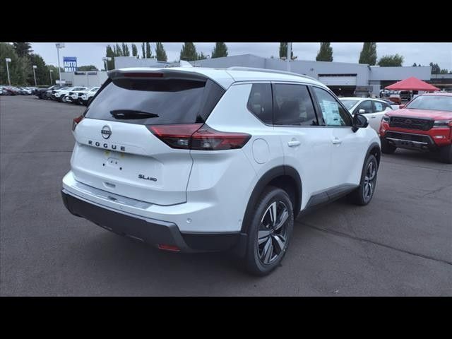 2024 Nissan Rogue SL