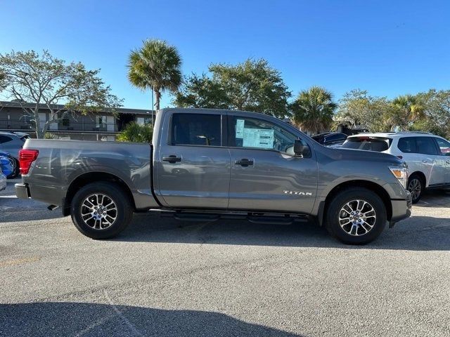 2024 Nissan Titan SV