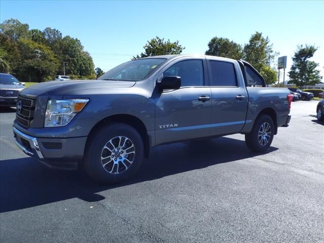 2024 Nissan Titan SV