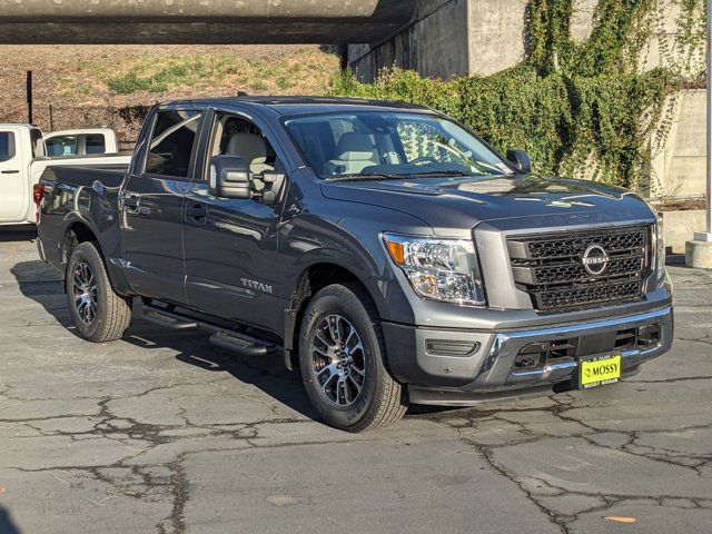 2024 Nissan Titan SV