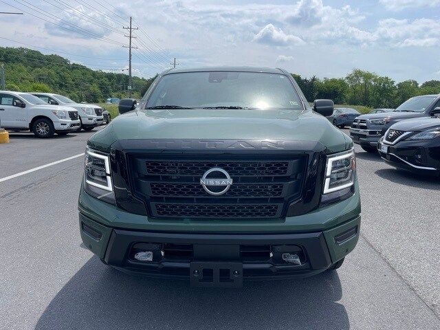 2024 Nissan Titan SV