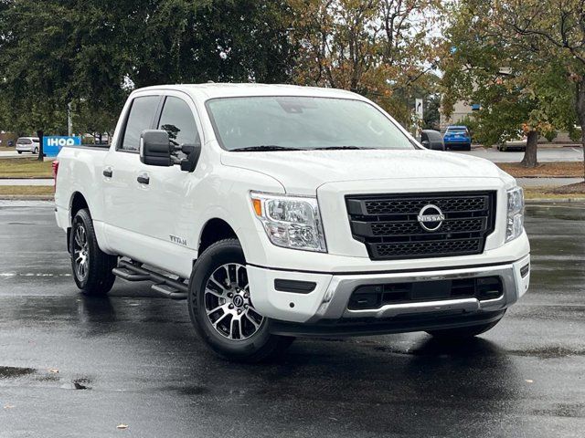 2024 Nissan Titan SV