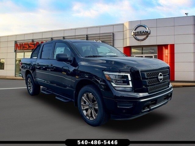 2024 Nissan Titan SV