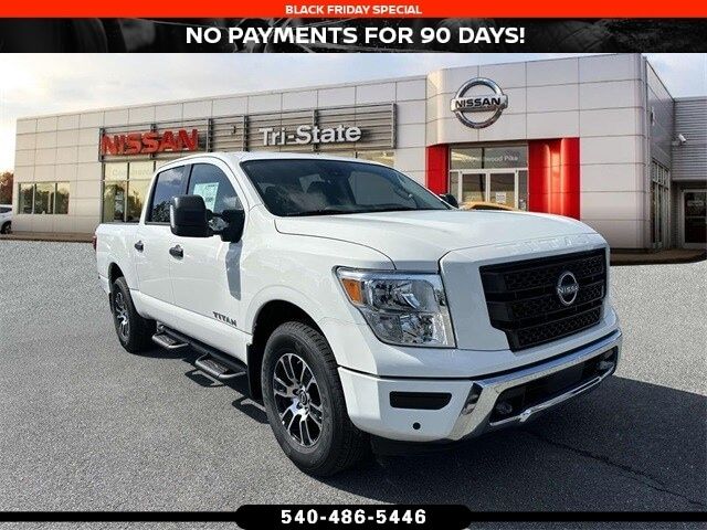 2024 Nissan Titan SV