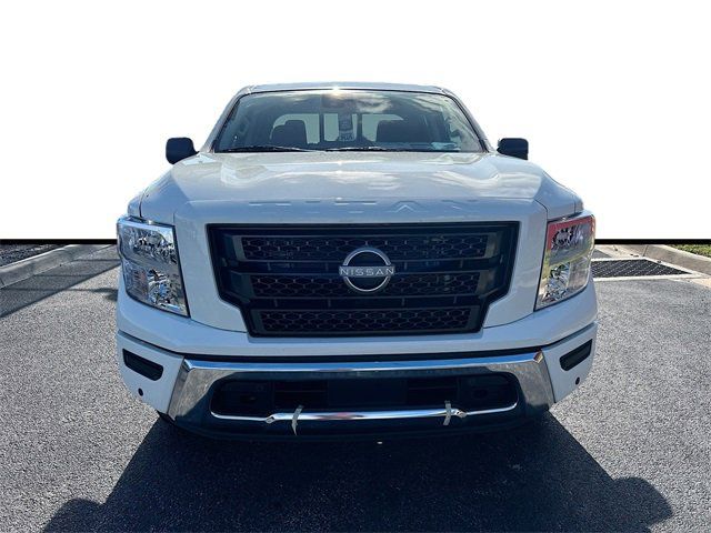 2024 Nissan Titan SV