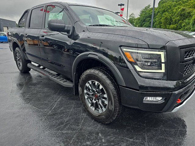 2024 Nissan Titan PRO-4X