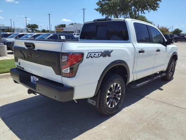 2024 Nissan Titan PRO-4X