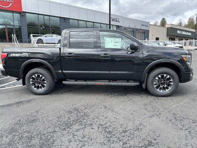 2024 Nissan Titan PRO-4X