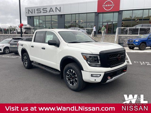 2024 Nissan Titan PRO-4X