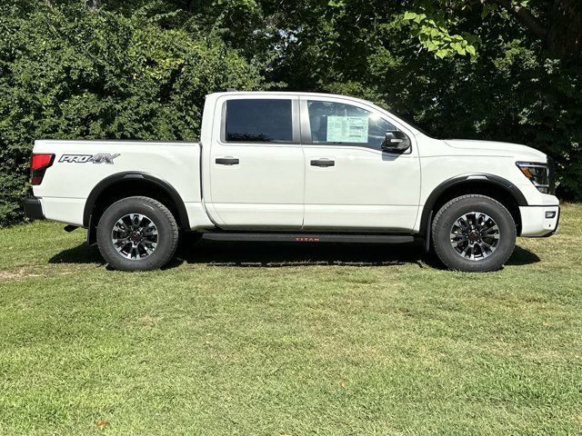 2024 Nissan Titan PRO-4X